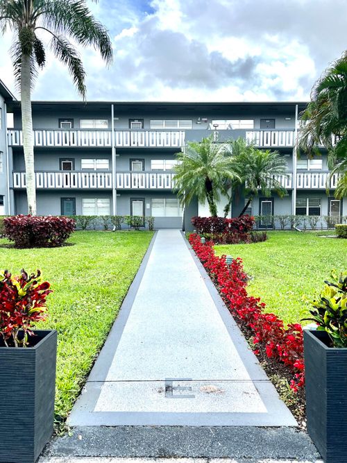 209 Suffolk E, Boca Raton, FL, 33434-4977 | Card Image