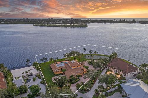 1136 N Lake Shore Dr, SARASOTA, FL, 34231-3436 | Card Image