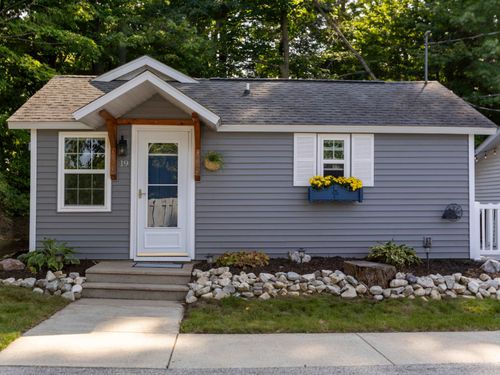 19 S Lansing Ave, STURGEON BAY, WI, 54235-2701 | Card Image