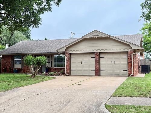 534 E 28th St, Edmond, OK, 73013-5223 | Card Image