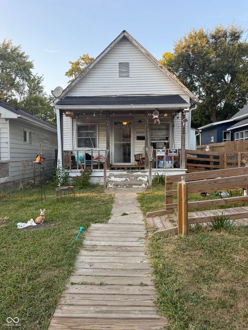 2624 E 18th St, Indianapolis, IN, 46218-4310 | Card Image