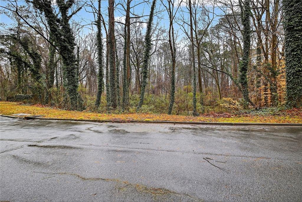 Land in Atlanta