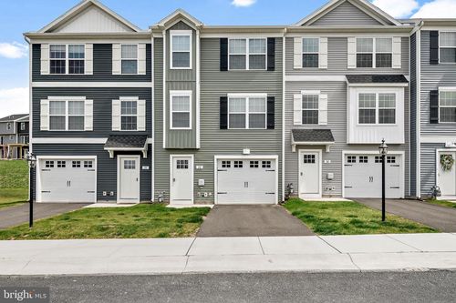 867 Setting Sun Ln, CHAMBERSBURG, PA, 17202-6609 | Card Image