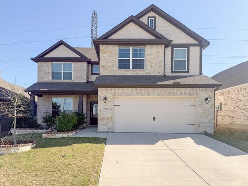 7305 Howling Coyote Ln, Fort Worth, TX, 76131-2547 | Card Image