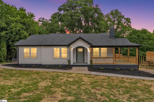 219 Beatrice St, Greenville, SC, 29611-5305 | Card Image