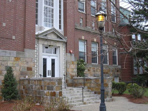 apt-210-130 Beach St, Quincy, MA, 02170-2852 | Card Image