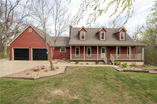 15181 Chinnereth Estate, Savannah, MO, 64485 | Card Image