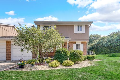 1010 Heathrow Ct, Wheaton, IL, 60189-7774 | Card Image