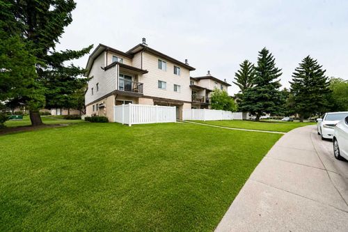 40-3745 Fonda Way Se, Calgary, AB, T2A5W7 | Card Image