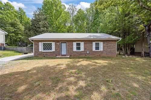 5124 Talltree Dr, Winston-Salem, NC, 27105-9772 | Card Image