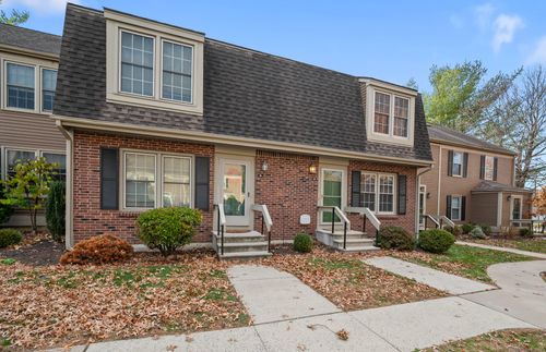 20-20 Newberry Ln, Glastonbury, CT, 06033-2074 | Card Image