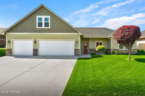 7306 Whitman Ave, Yakima, WA, 98903-3206 | Card Image