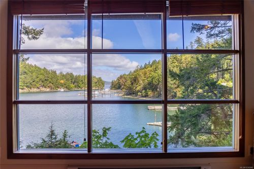 128 Boot Cove Rd, Saturna Island, BC, V0N2Y0 | Card Image