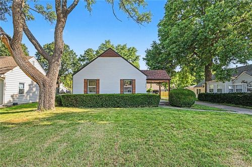 5016 W 51st St, Roeland Park, KS, 66205-1210 | Card Image