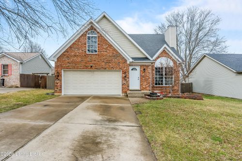 507 Matterhorn Dr, Shelbyville, KY, 40065-9541 | Card Image