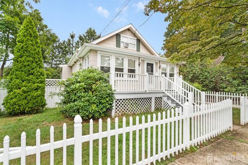 12 Buchman St, Piscataway, NJ, 08854-1404 | Card Image