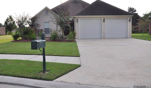 58270 Island Dr, Plaquemine, LA, 70764-7429 | Card Image