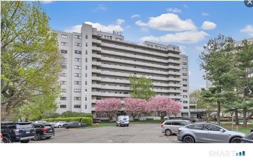 11e1-3200 Park Ave, Bridgeport, CT, 06604-6104 | Card Image