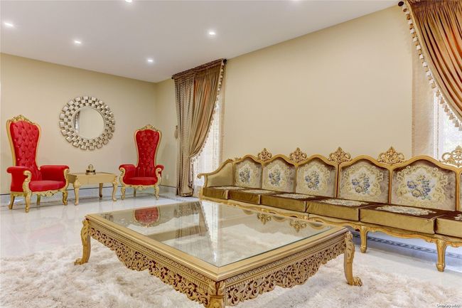 27 Ormond St, House other with 7 bedrooms, 8 bathrooms and null parking in Dix Hills NY | Image 6