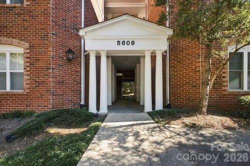 5-5609 Fairview Rd, Charlotte, NC, 28209-5603 | Card Image
