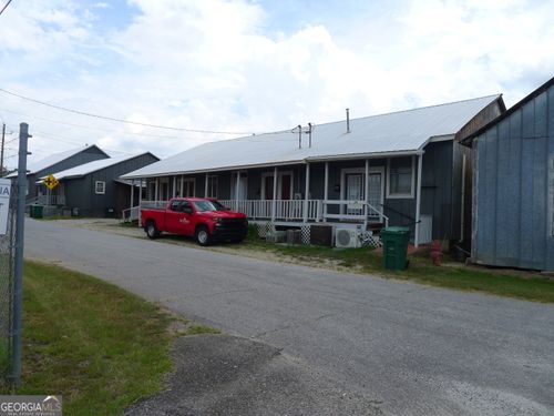 100 W Main St, Lavonia, GA, 30553-1880 | Card Image