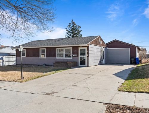3208 Cypress St, Rapid City, SD, 57701-7432 | Card Image