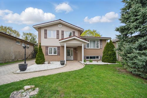 104 Antrim Cres, London, ON, N6E1G8 | Card Image
