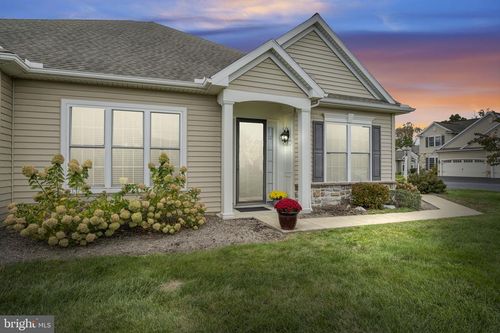 110 Bluebell Dr, MECHANICSBURG, PA, 17050-3725 | Card Image