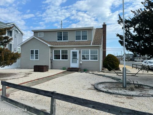 207 Bay Blvd, Lavallette, NJ, 08735-2104 | Card Image