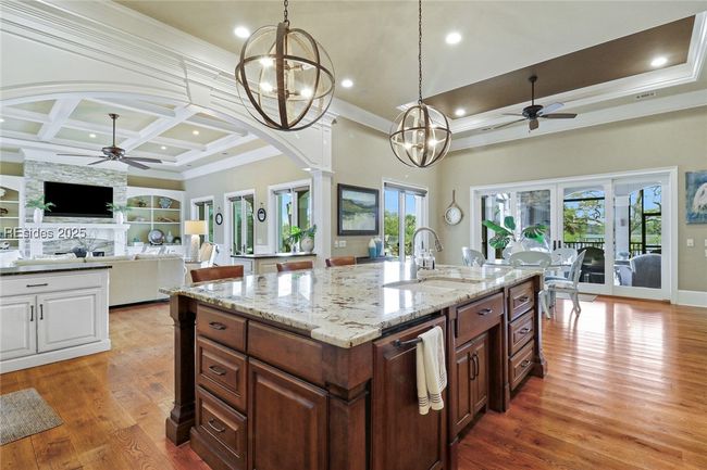 Kitchen | Image 17