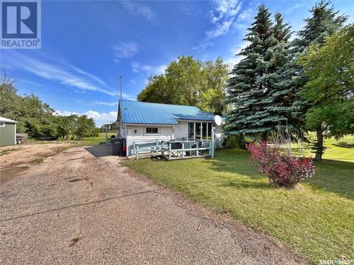 105 Pipestone Ave, Wawota, SK, S0G0G1 | Card Image