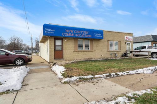 2101 Falls Ave Avenue, Waterloo, IA, 50701 | Card Image