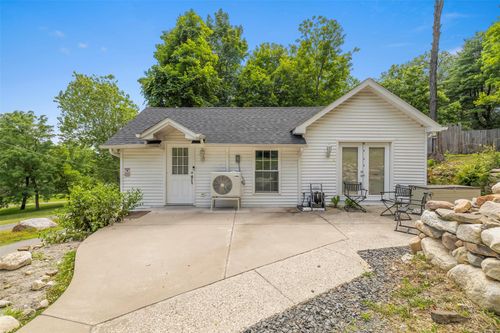 11 Greer Rd, Pine Bush, NY, 12566-5204 | Card Image