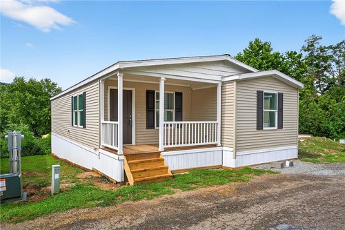 1-15 Surf Dr, Bunola, PA, 15020-1015 | Card Image