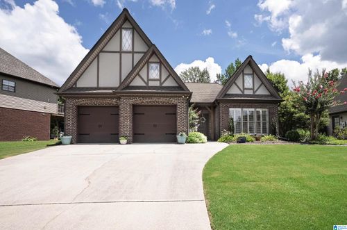 153 Eagle Cove Dr, Pelham, AL, 35124-2223 | Card Image