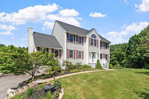 98 N End Rd, Townsend, MA, 01469-1125 | Card Image