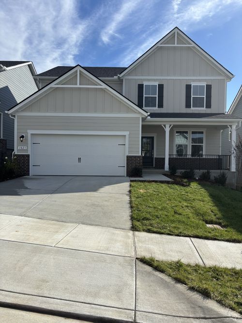 1027 Lionheart Dr, Hermitage, TN, 37076-2489 | Card Image