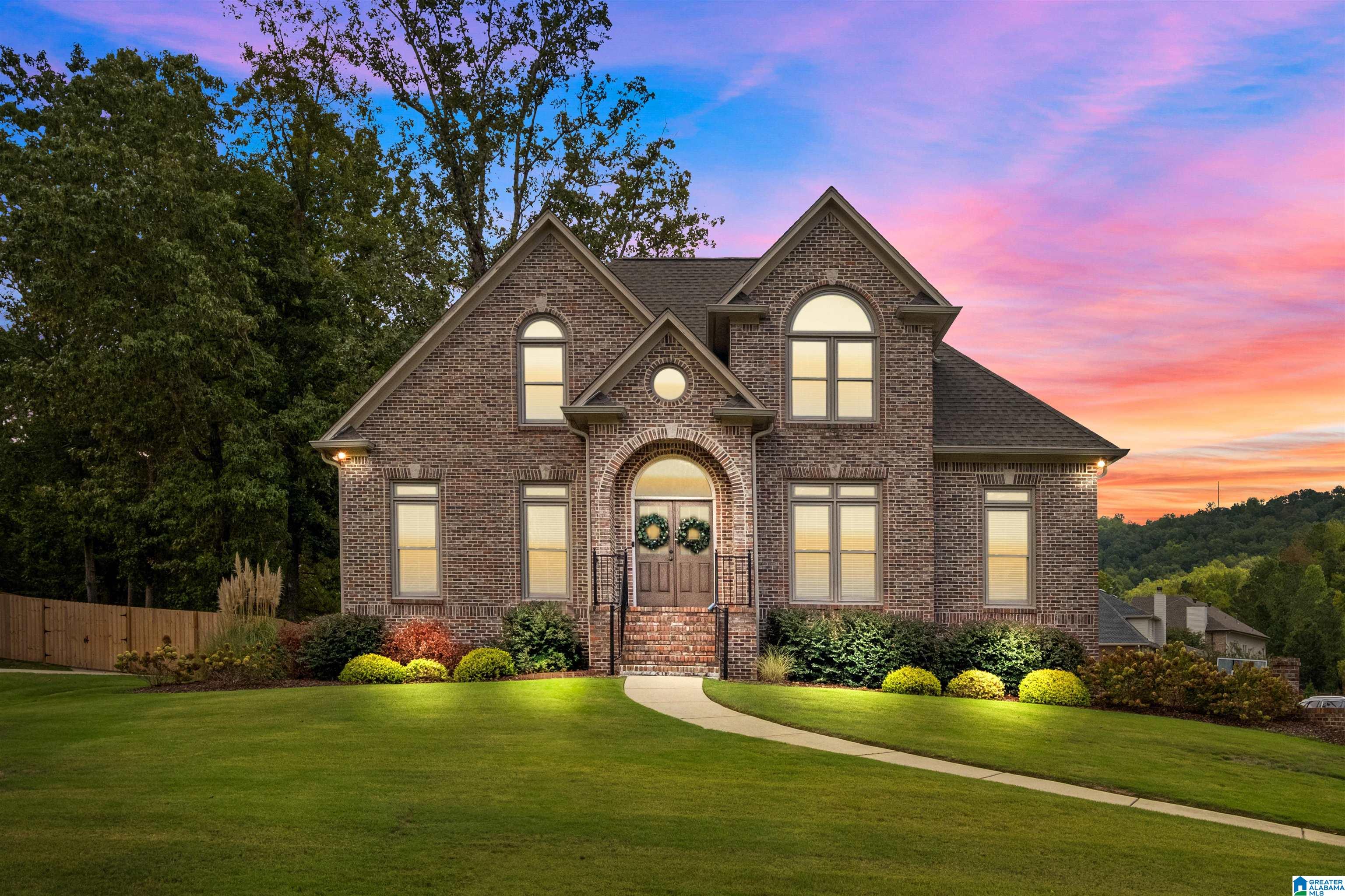 Eagle Point Cir, Birmingham, AL 35242
