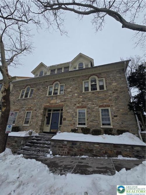 3-68 W Market St, BETHLEHEM, PA, 18018-5732 | Card Image