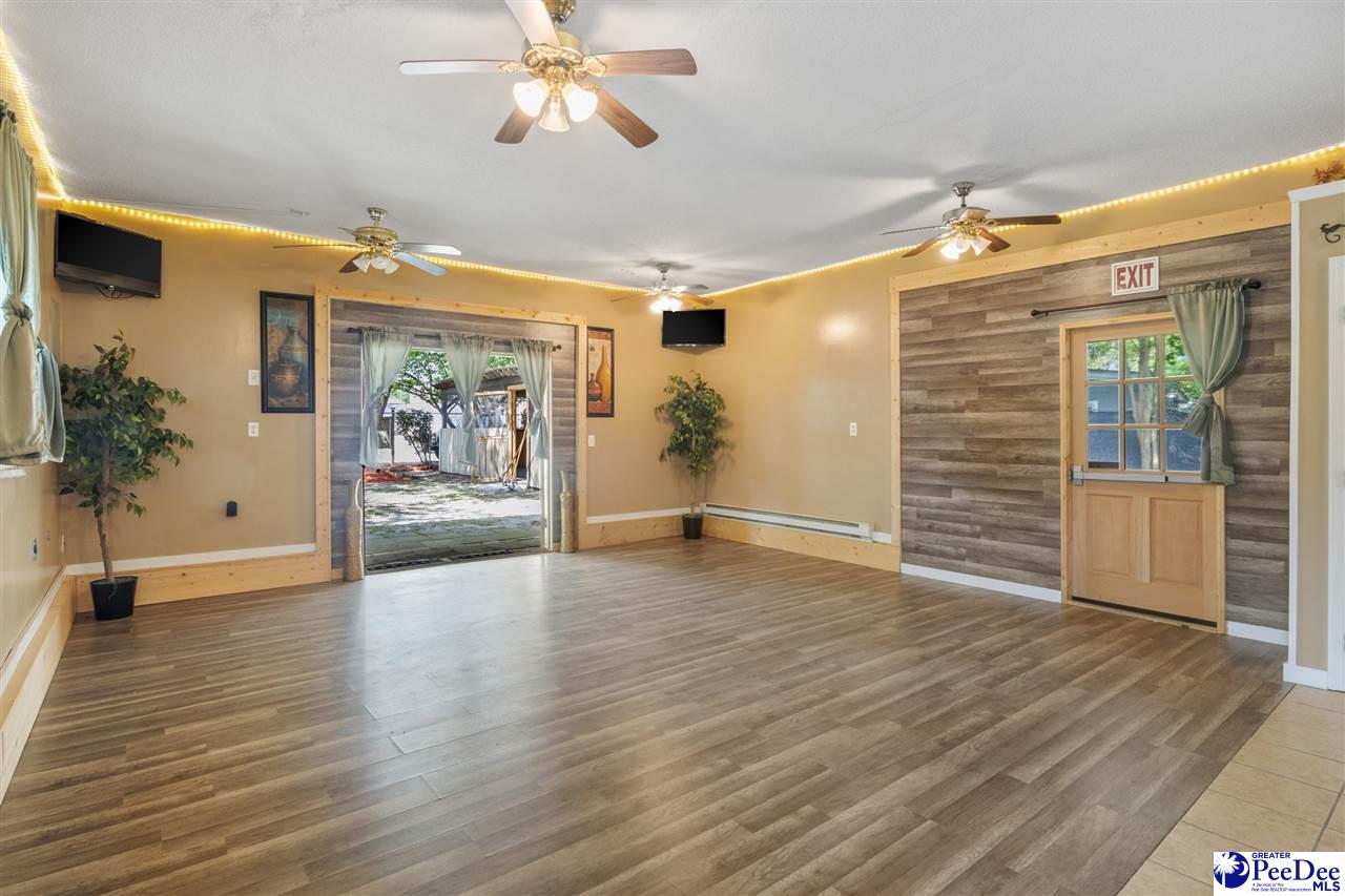 Commercial Sale in Marion 5