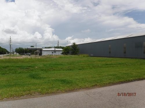 820 Texas Ave, Rayne, LA, 70578-6966 | Card Image