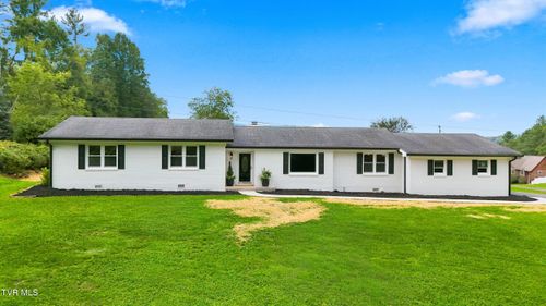 394 Cedar St, Mountain City, TN, 37683-1578 | Card Image