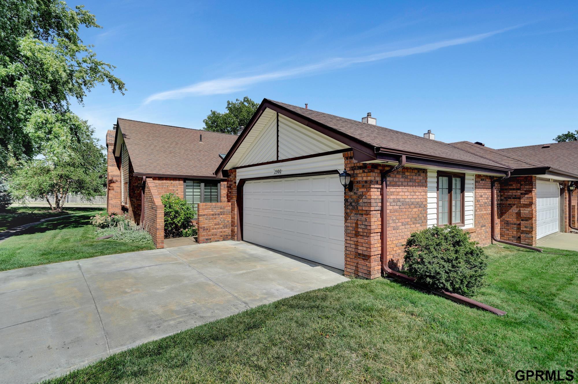 Londonshire Ct, Lincoln, NE 68516