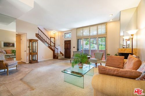 apt-b-802 3rd St, Santa Monica, CA, 90403-1162 | Card Image