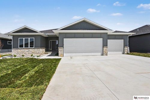 848 Dartford Ln, Lincoln, NE, 68527-1830 | Card Image