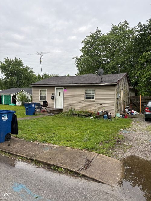 1118 Wade St, Austin, IN, 47102-1044 | Card Image