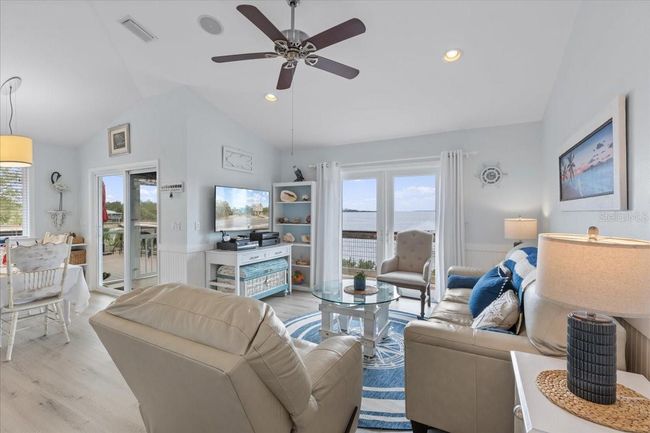 16360 Airport Rd, House other with 2 bedrooms, 2 bathrooms and null parking in CEDAR KEY FL | Image 10
