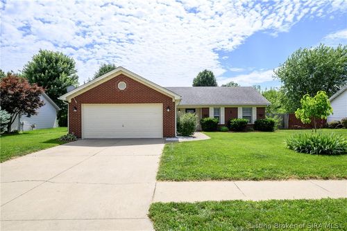 506 Old Creek Ln, Jeffersonville, IN, 47130-8572 | Card Image