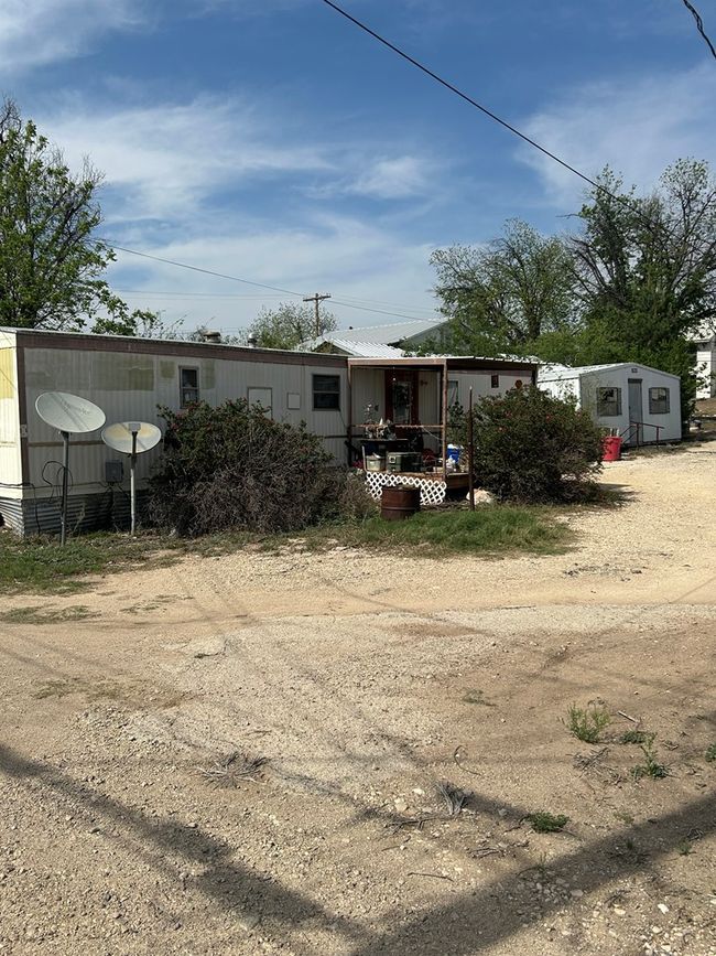 1606 Tayloe Ave, House other with 2 bedrooms, 1 bathrooms and null parking in Sonora TX | Image 17