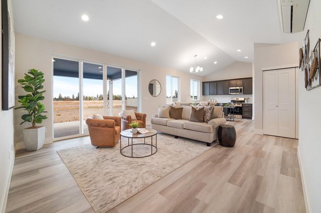 5763 S Sherri Lea Rd, House other with 3 bedrooms, 2 bathrooms and null parking in Spokane WA | Image 6